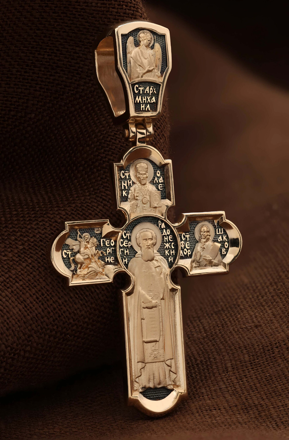 Крест из золота