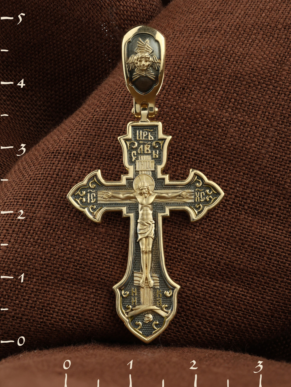 Крест из лимонного золота