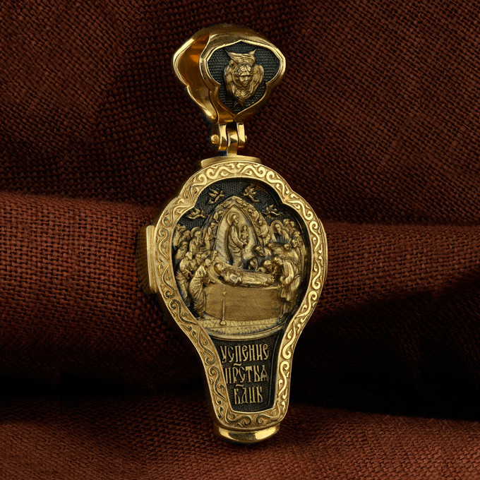 Крест из лимонного золота