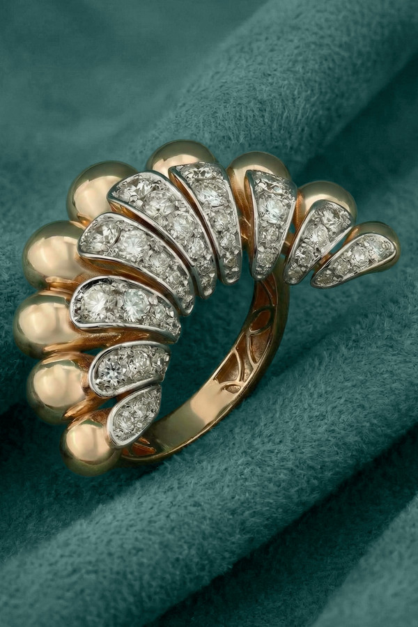 Кольцо из золота c бриллиантами