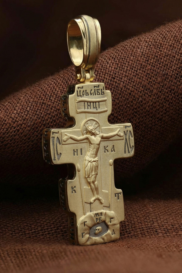 Крест из лимонного золота