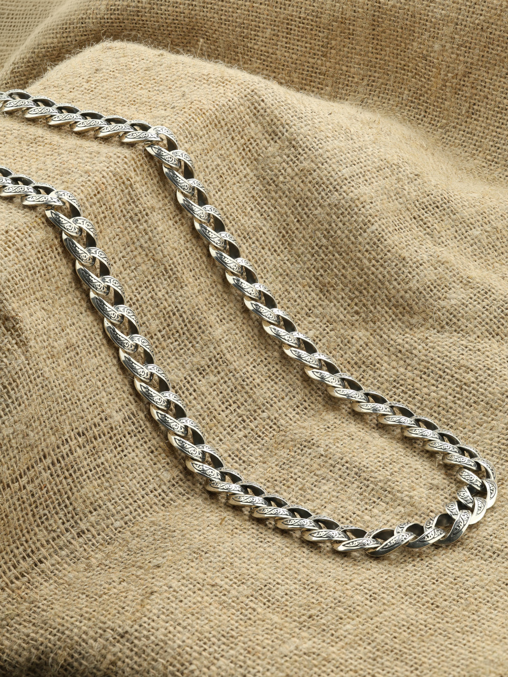 Цепь из серебра c рубином