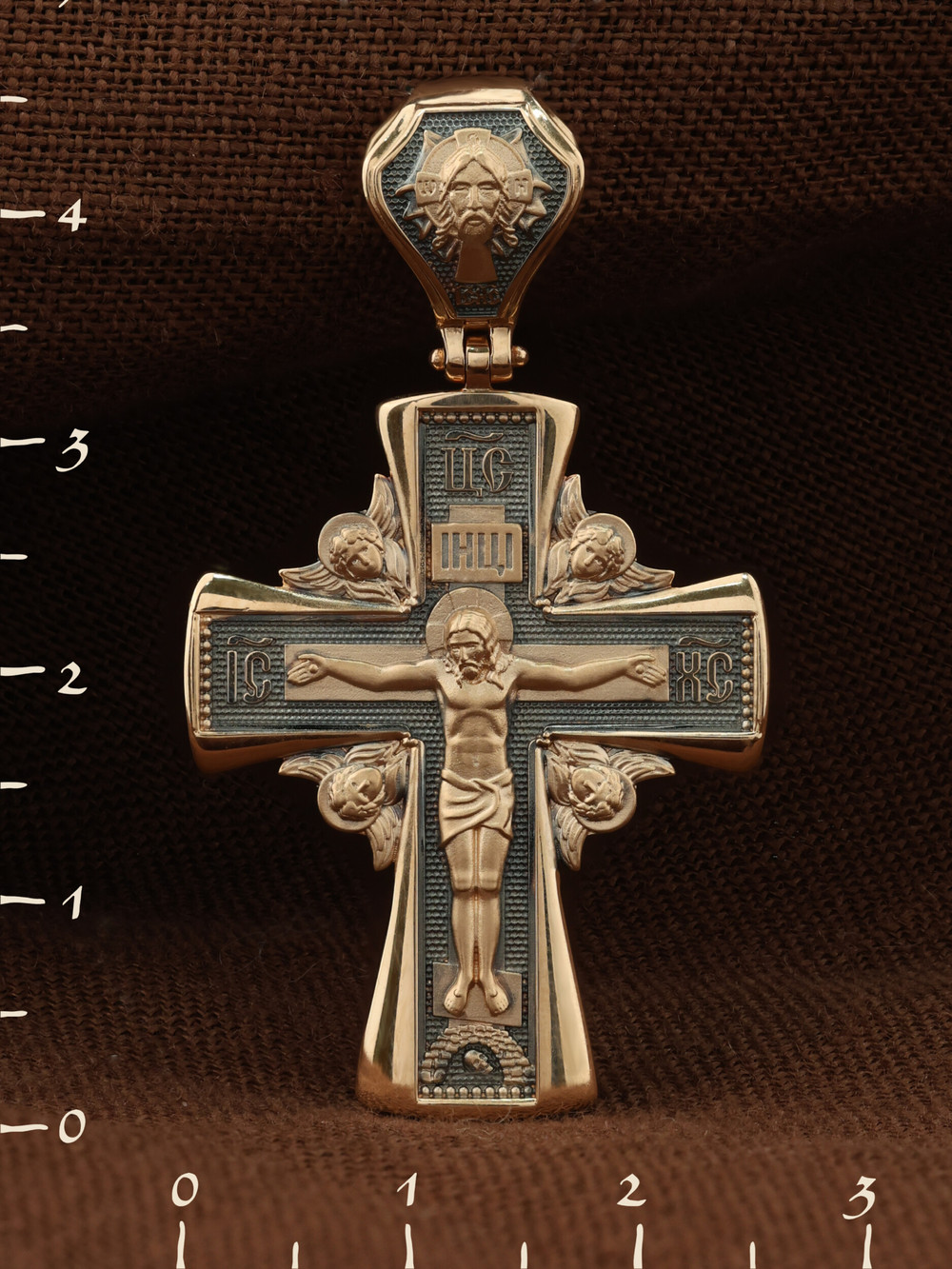 Крест из золота