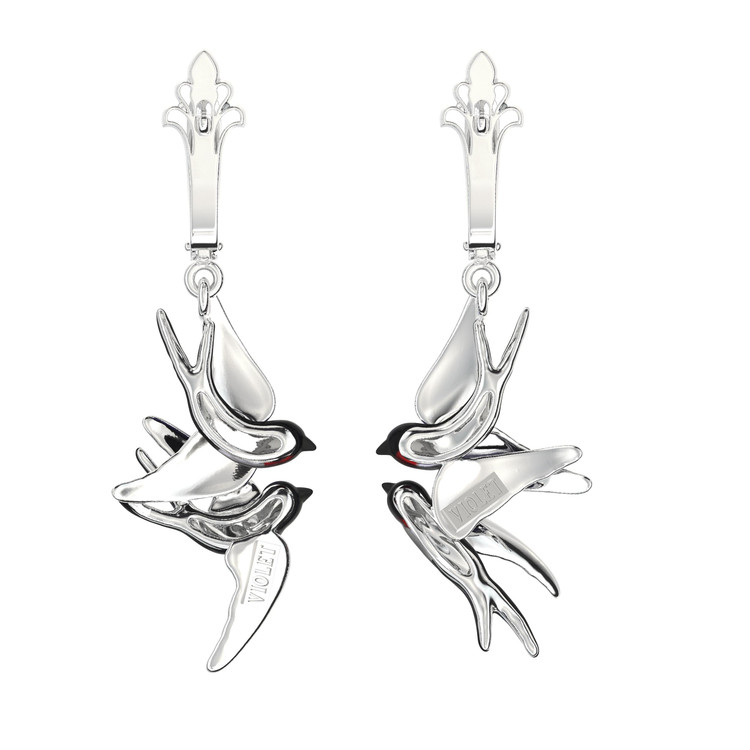 Серьги из белого золота c эмалью