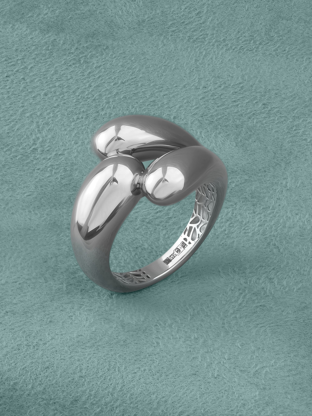 Кольцо из белого золота