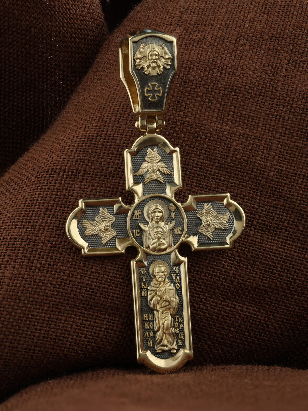 Крест из лимонного золота