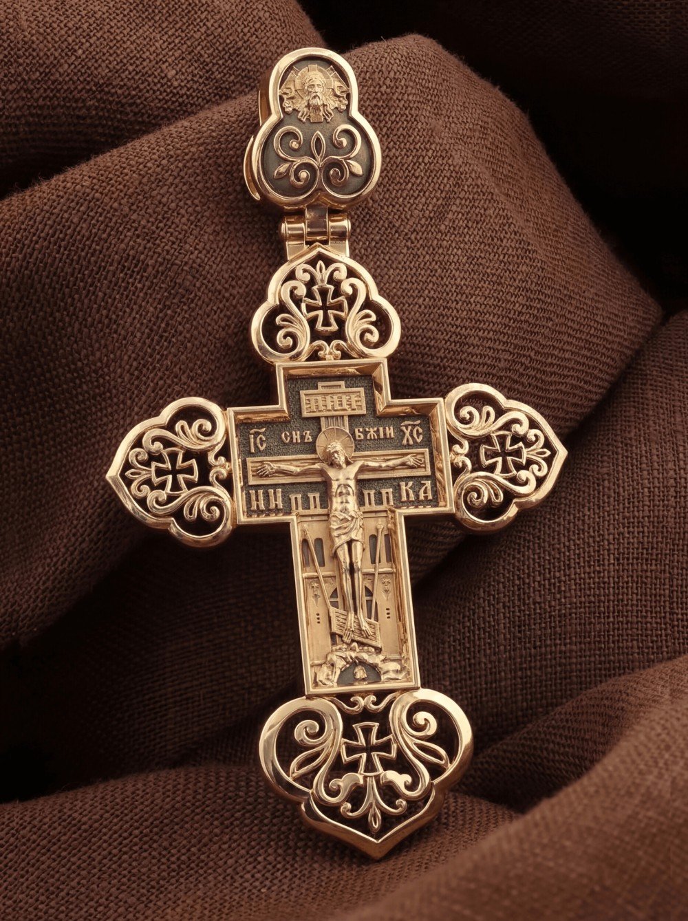 Крест из золота