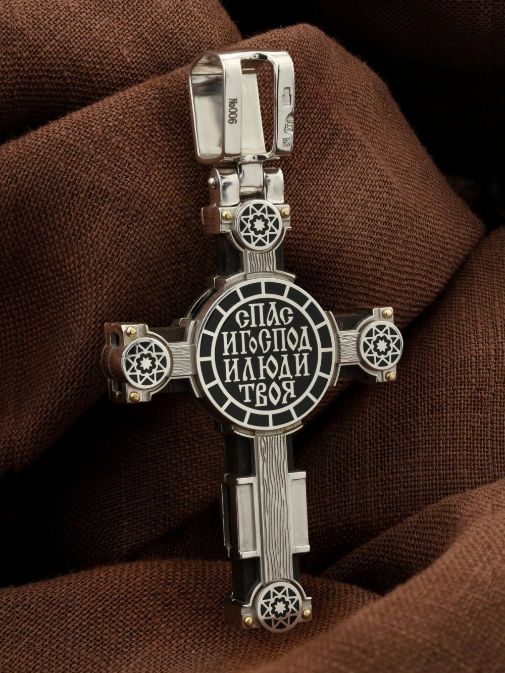 Крест из белого золота c эмаль и эбеновым деревом