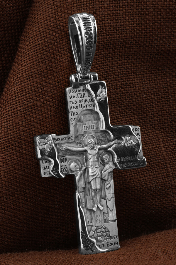 Крест из белого золота