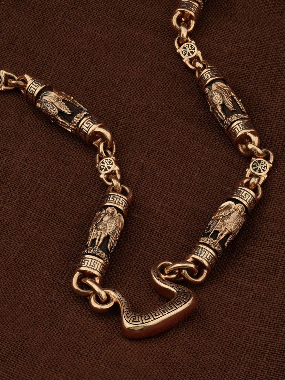 Цепь из золота c эмаль и эбеновым деревом