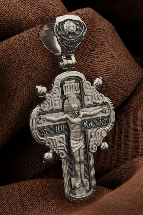 Крест из белого золота