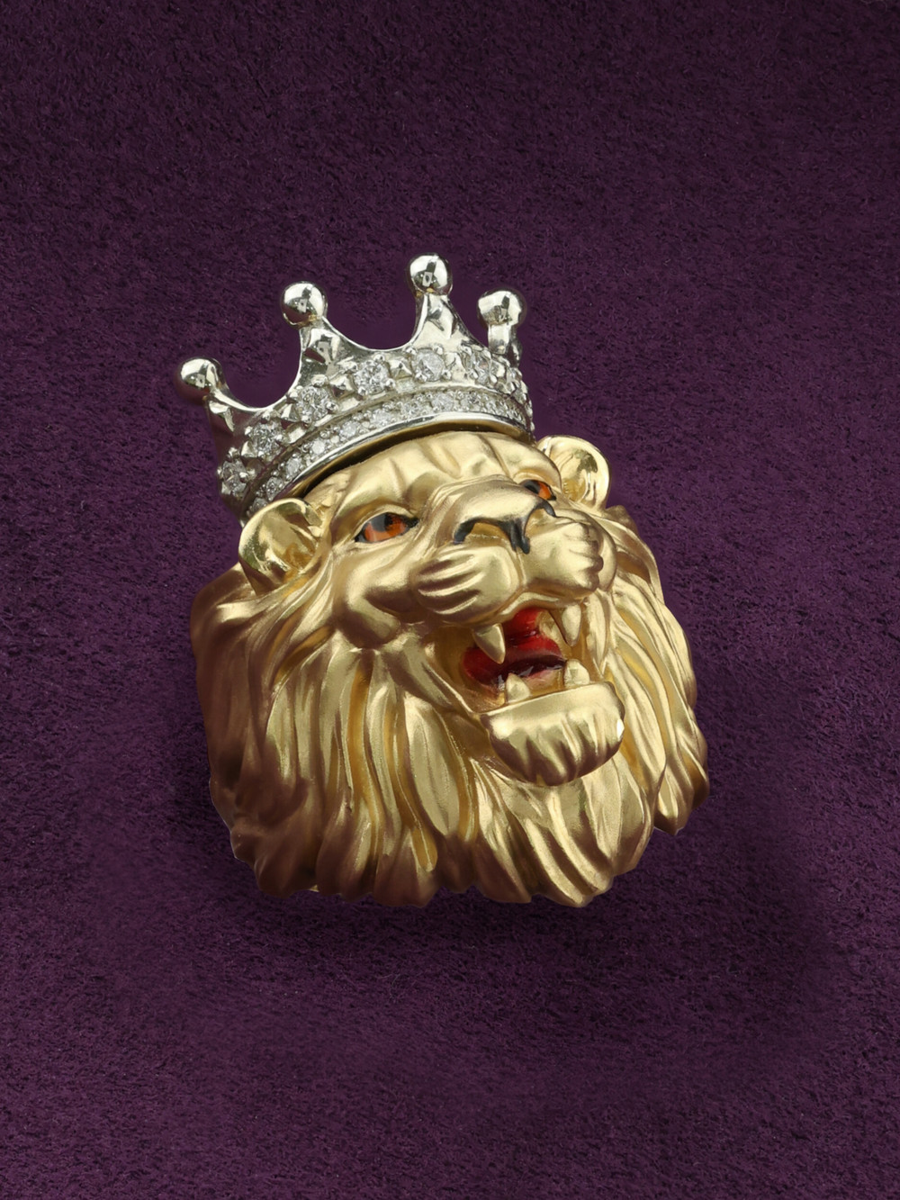 Кольцо из лимонного золота c эмалью и бриллиантами