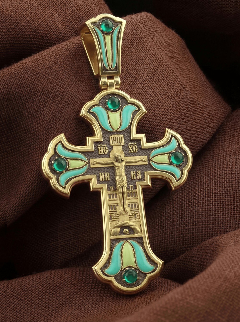 Крест из лимонного золота c эмаль и хризопразом