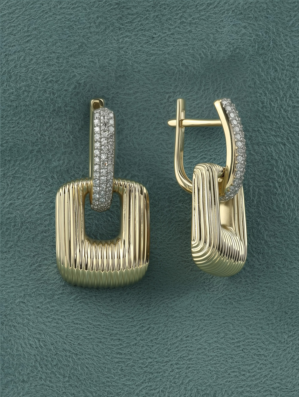 Серьги из лимонного золота c бриллиантами