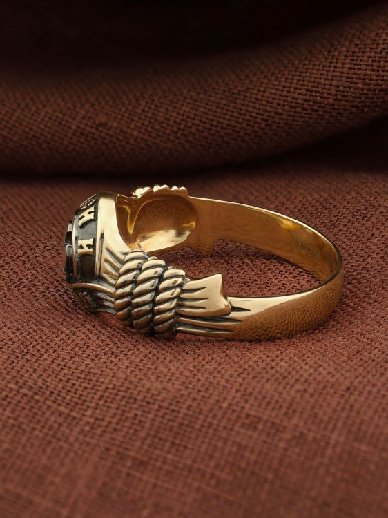 Кольцо из лимонного золота