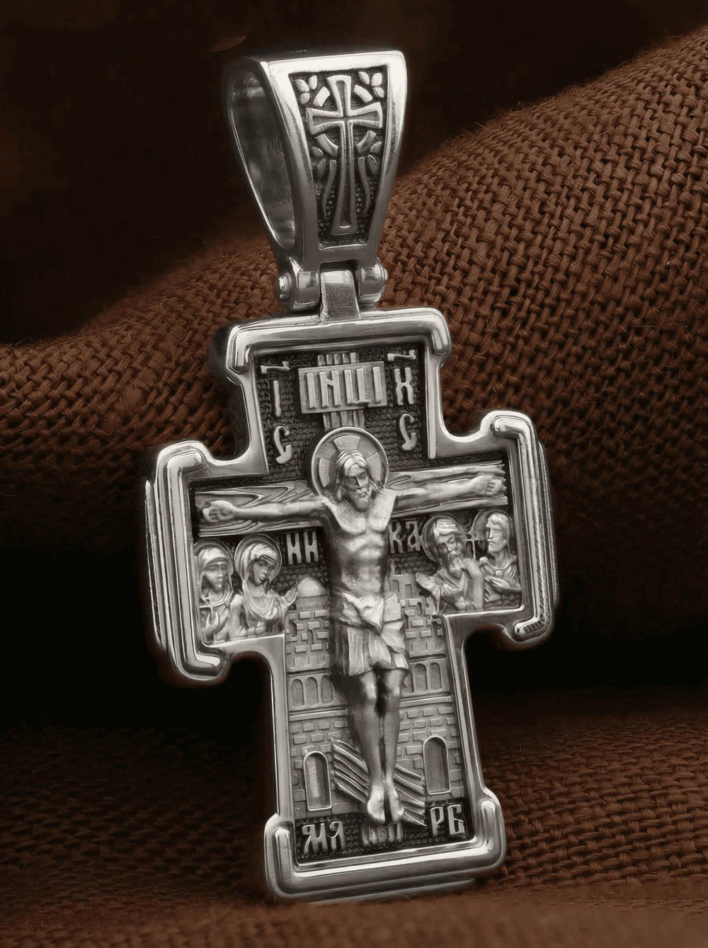 Крест из белого золота