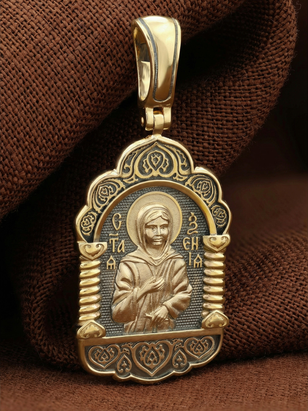 Образок из лимонного золота