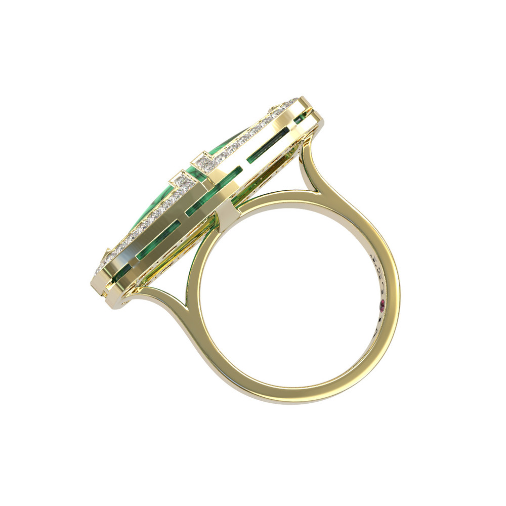 Кольцо из лимонного золота c бриллиантами, рубином и малахитом