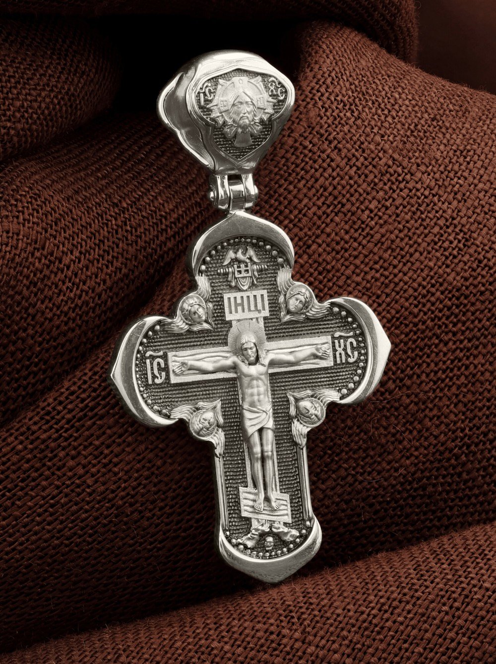 Крест из белого золота