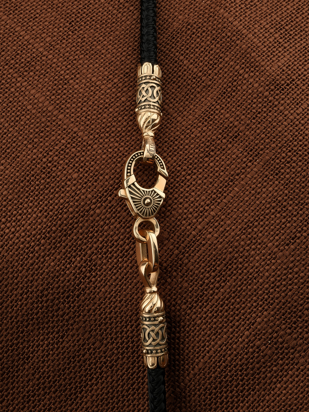 Шнурок шёлковый из золота c шёлковым шнурком