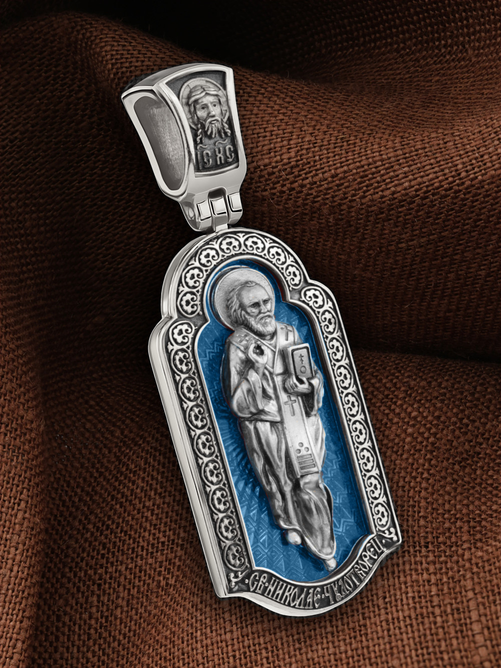 Образок из белого золота c эмалью