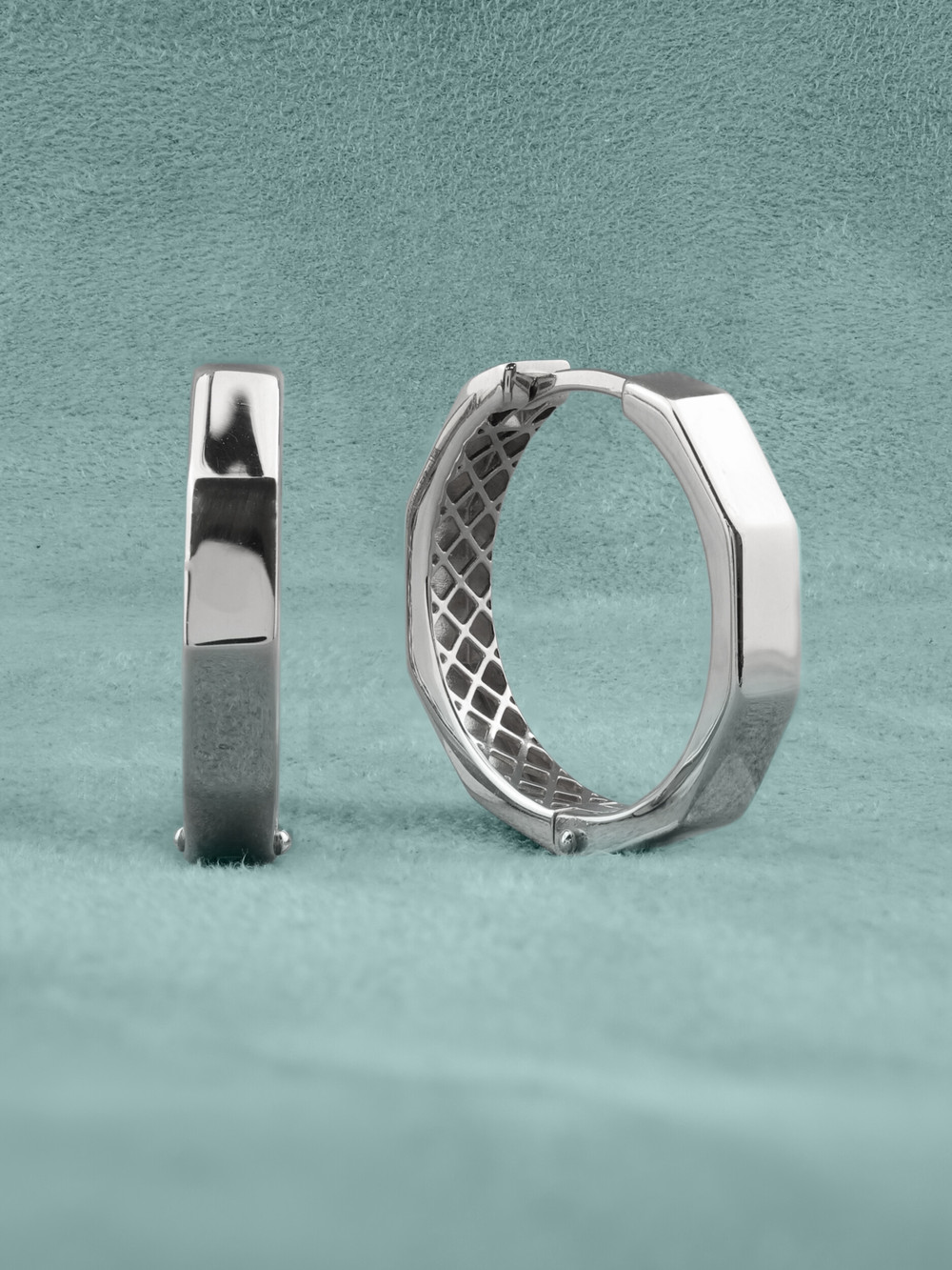 Серьги из белого золота