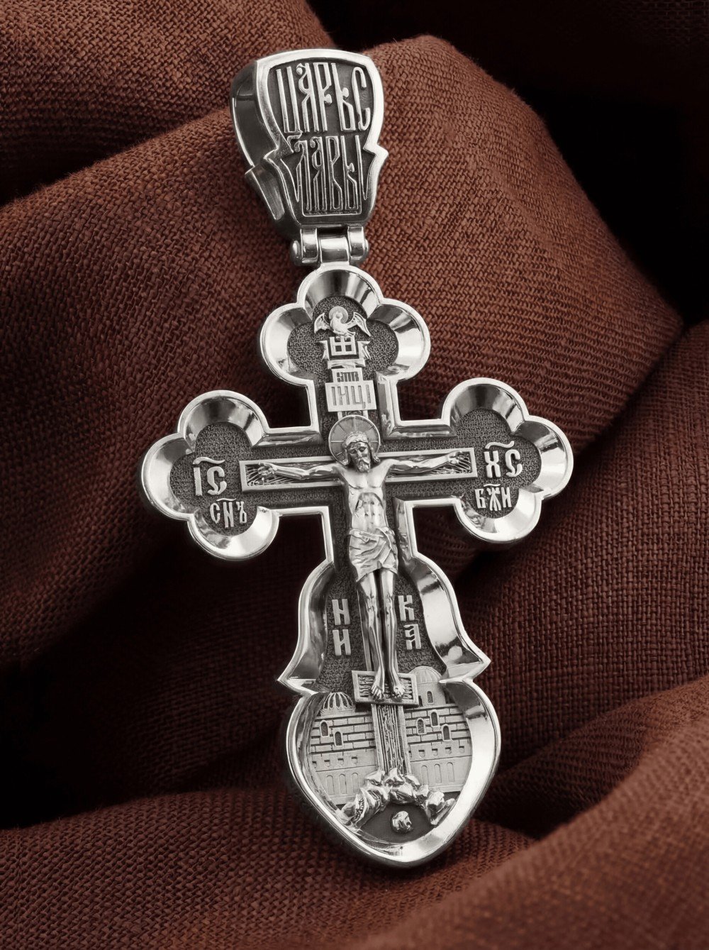 Крест из белого золота