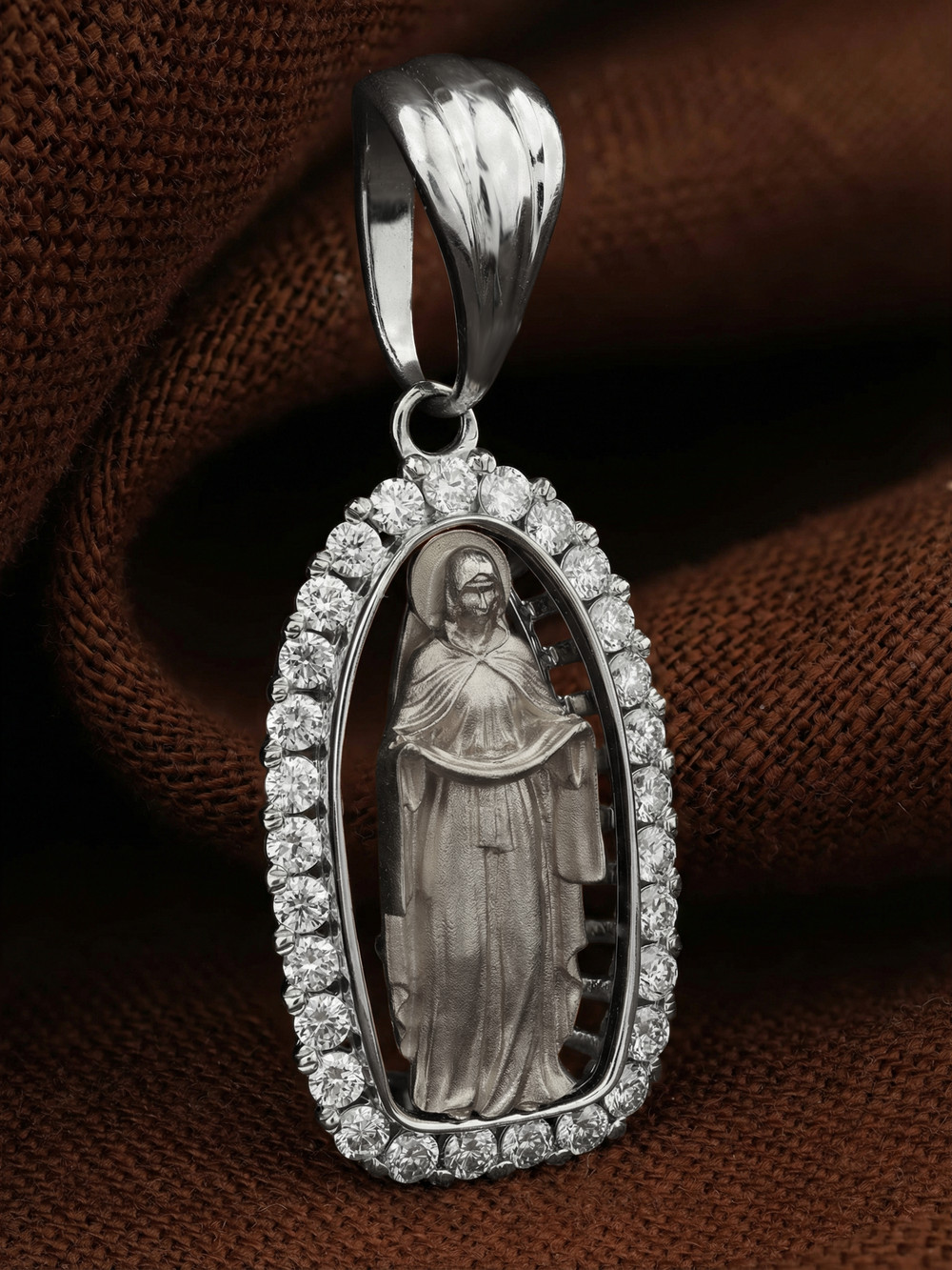 Образок из белого золота c бриллиантами