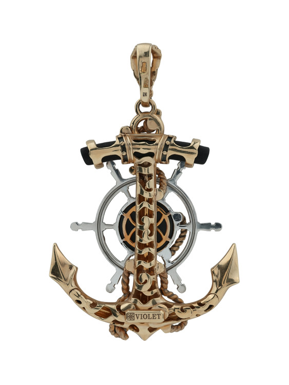 Подвеска из золота c ониксом и эбеновым деревом