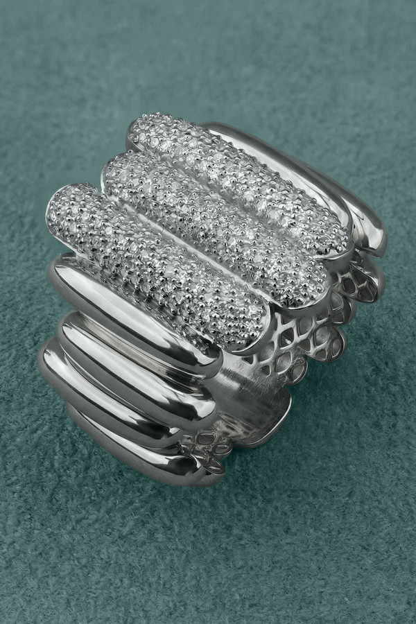 Кольцо из белого золота c бриллиантами