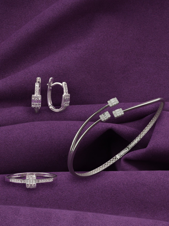 Кольцо из белого золота c бриллиантами