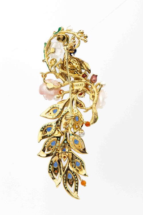 Брошь из лимонного золота c эмаль , фианитом, гранатом, жемчугом, сапфиром, кораллом и перламутром