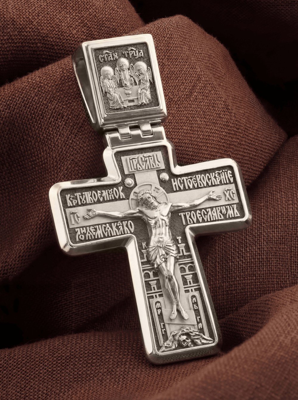 Крест из белого золота