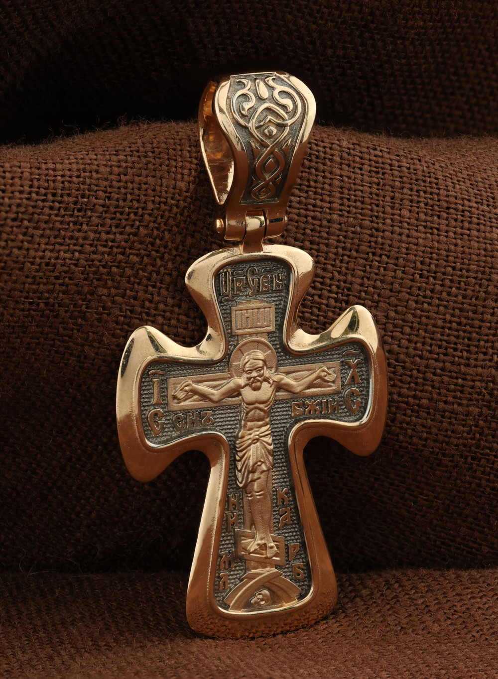 Крест из золота