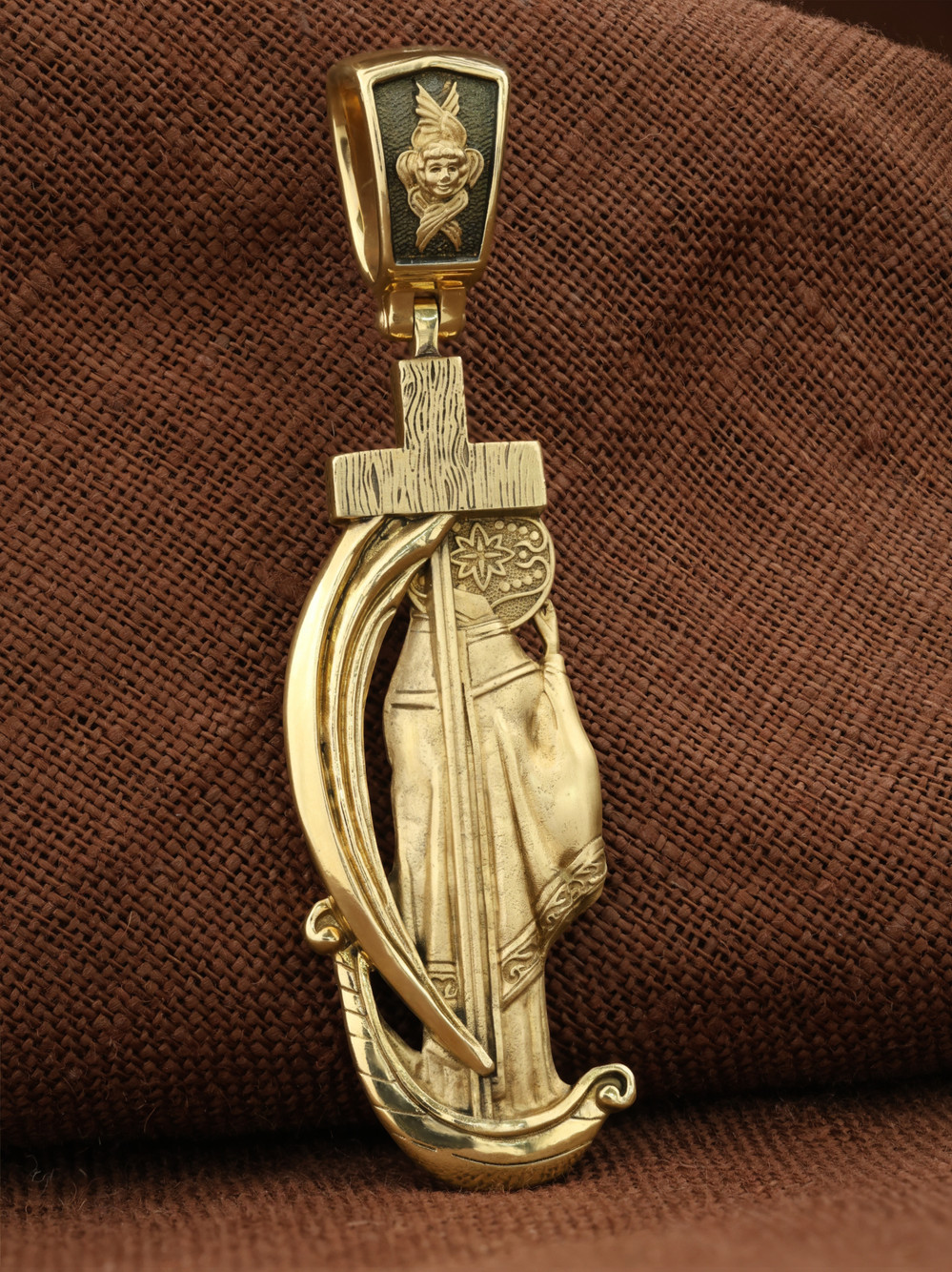 Образок из лимонного золота