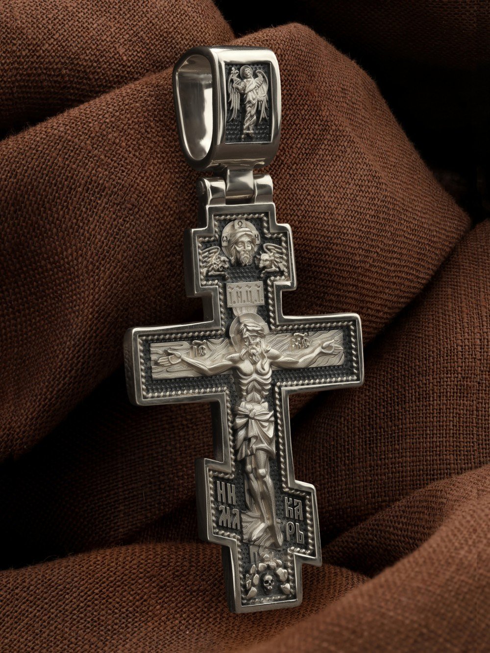 Крест из белого золота