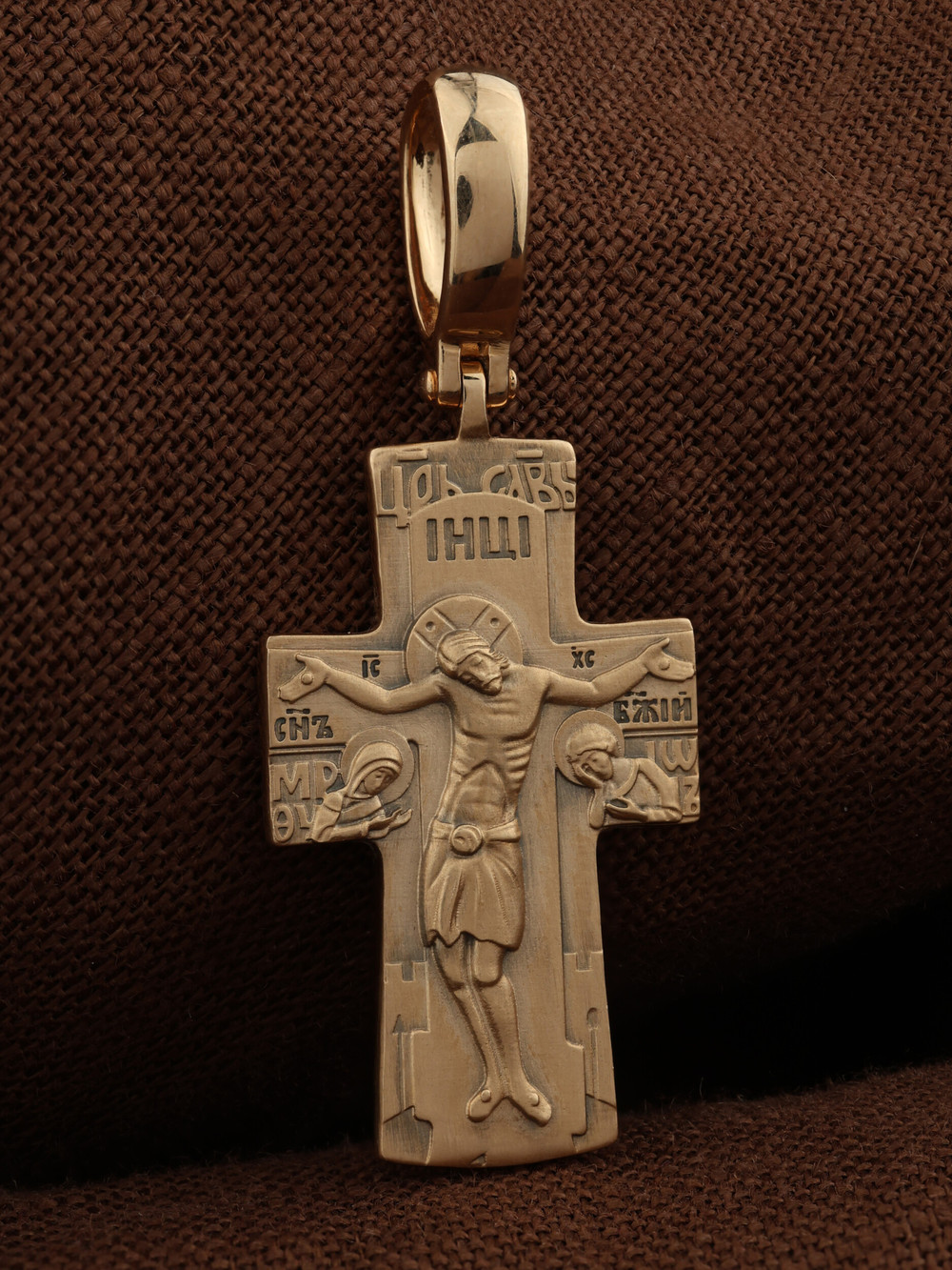 Крест из золота