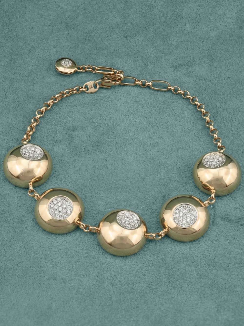 Браслет из золота c бриллиантами