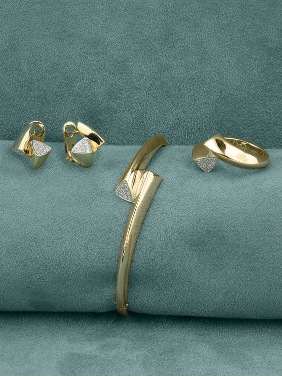 Браслет из лимонного золота c бриллиантами