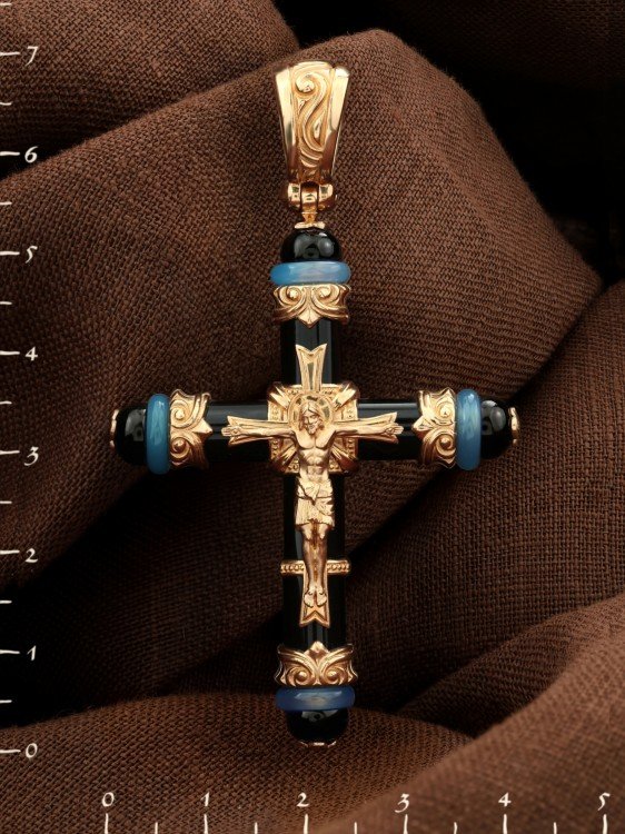Крест из золота c ониксом и агатом