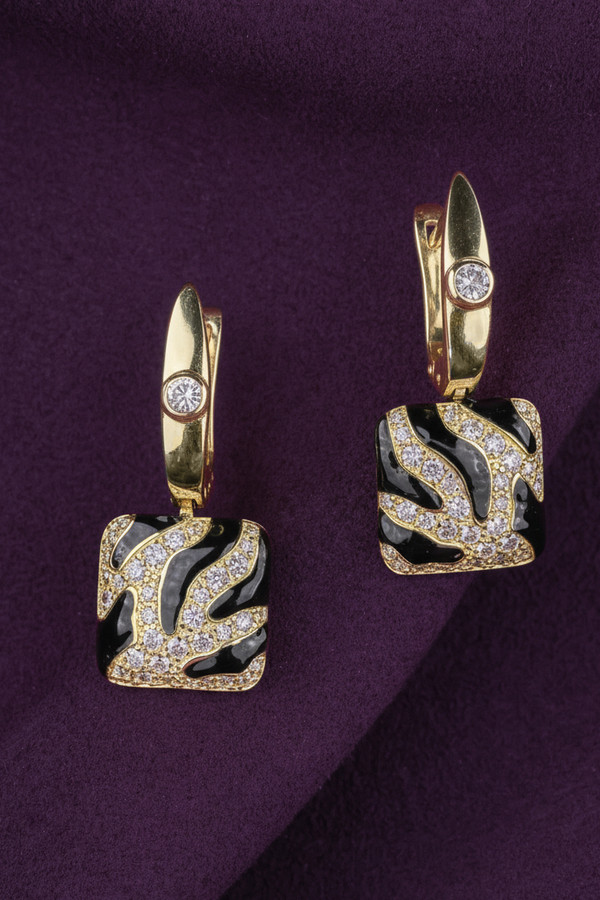 Серьги из лимонного золота c эмаль и бриллиантами