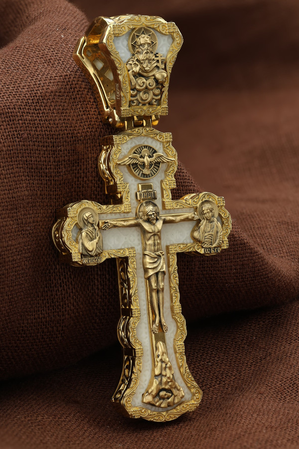 Крест из лимонного золота c бивнем мамонта