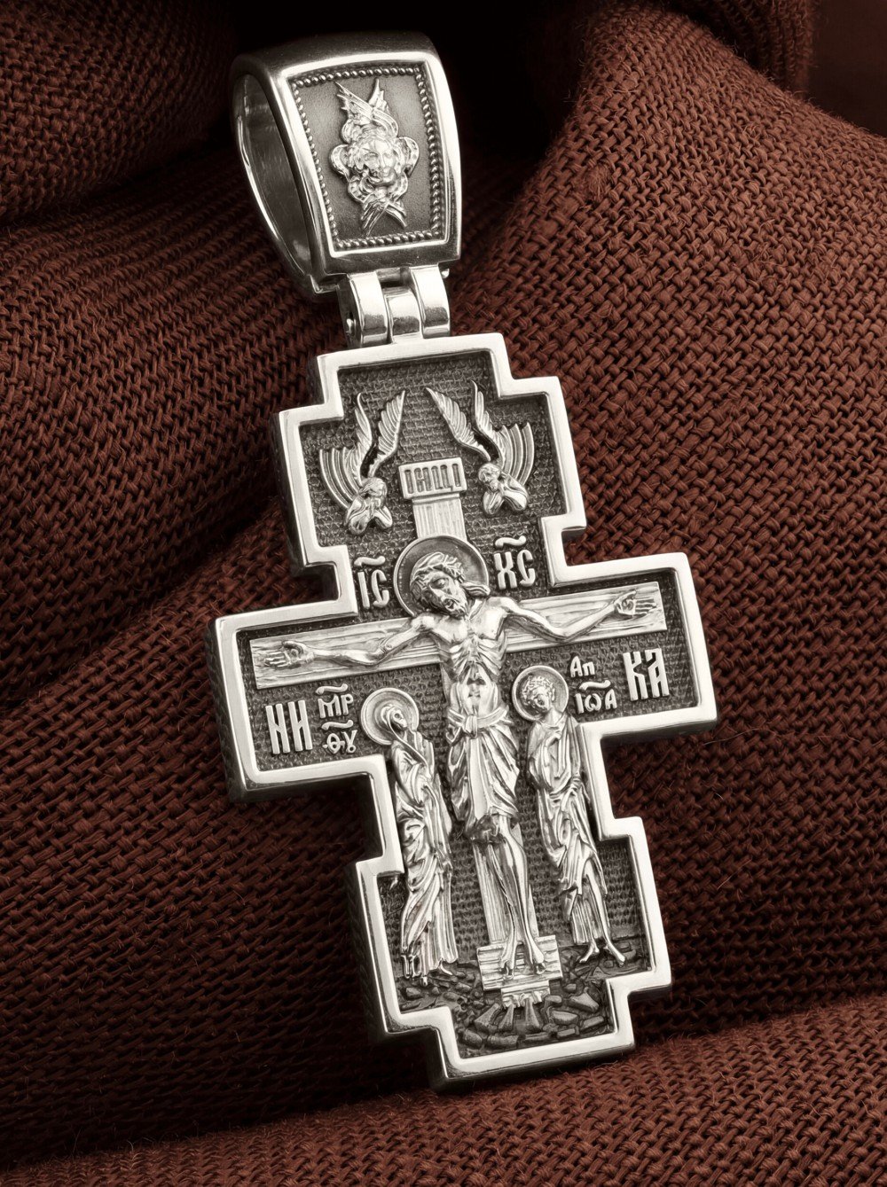 Крест из белого золота