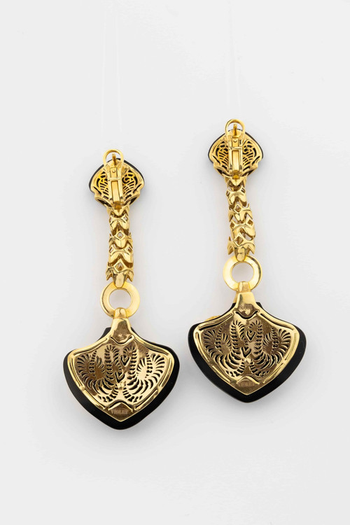 Серьги из лимонного золота c бриллиантами и ониксом