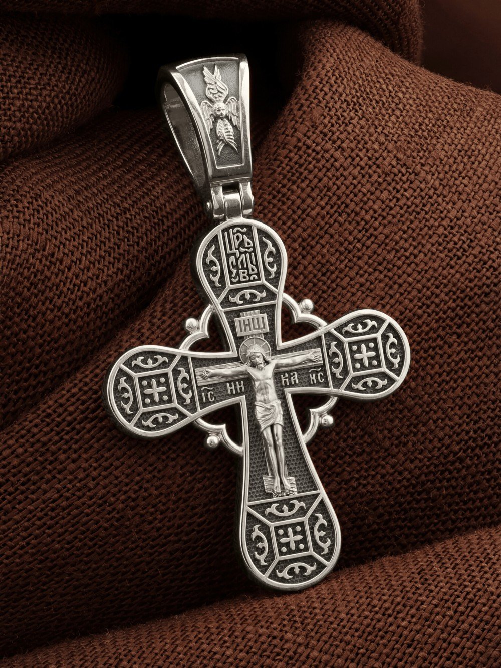 Крест из белого золота