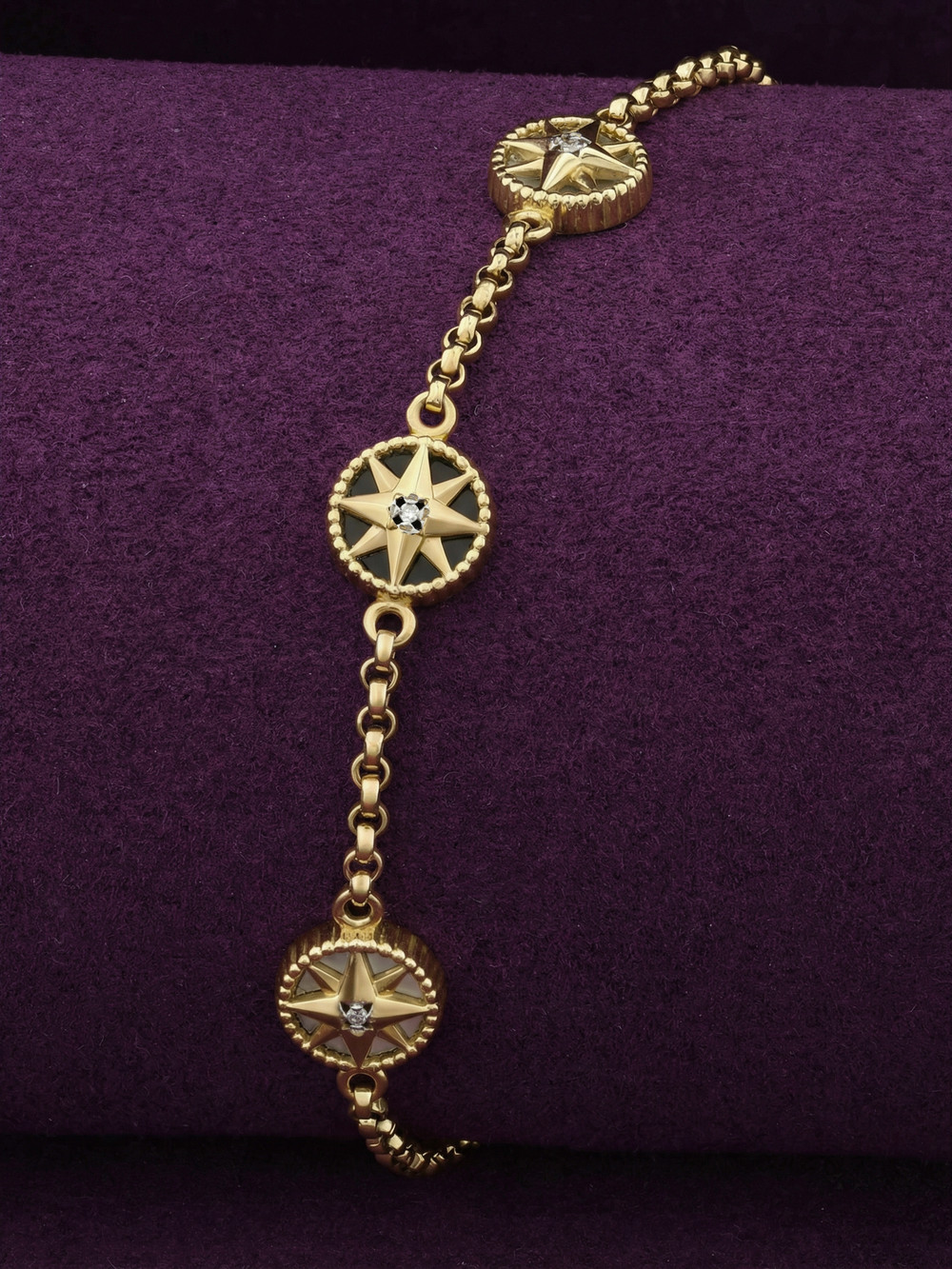 Браслет из лимонного золота c бриллиантами, ониксом и перламутром