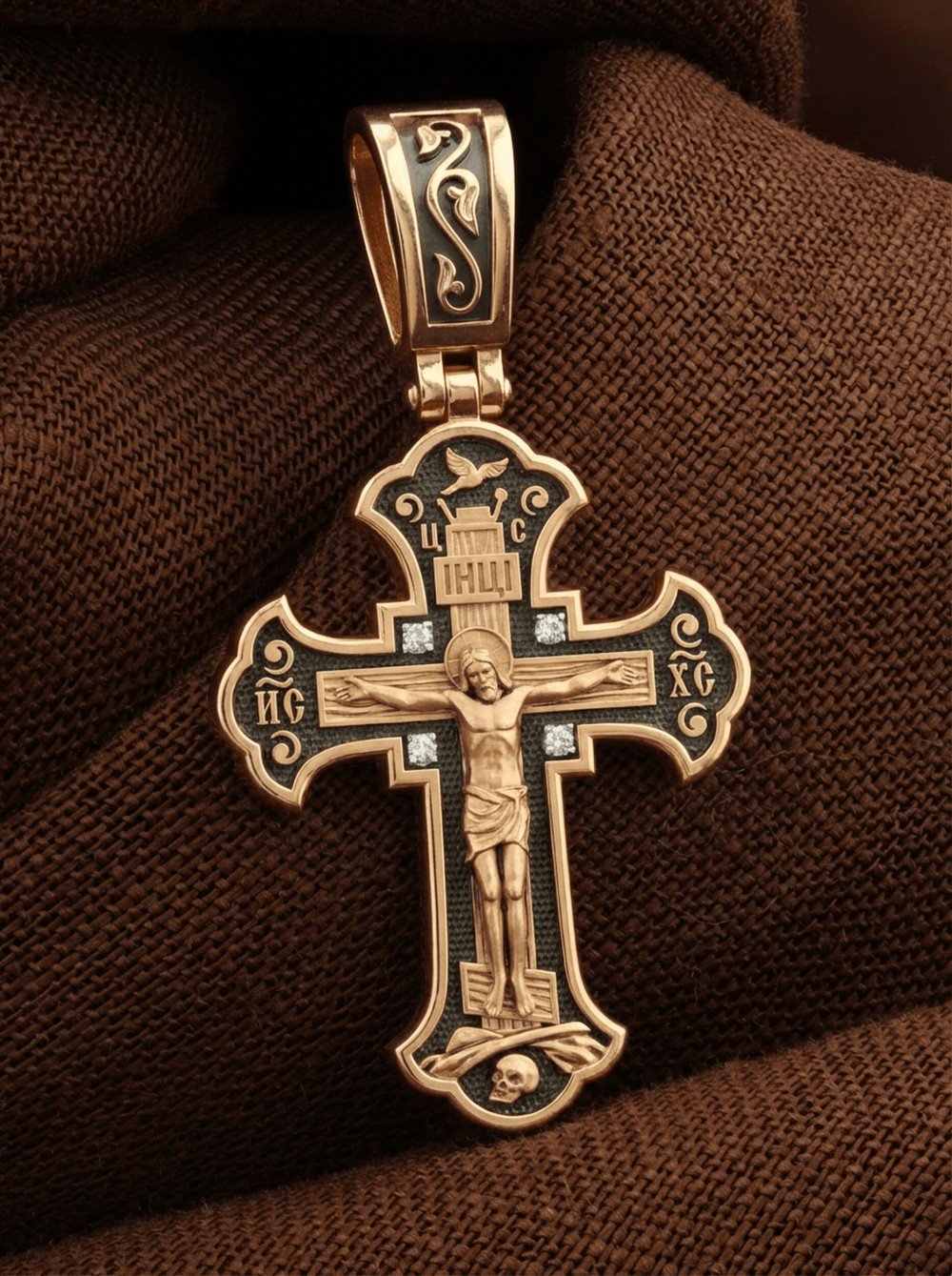 Крест из золота c бриллиантами