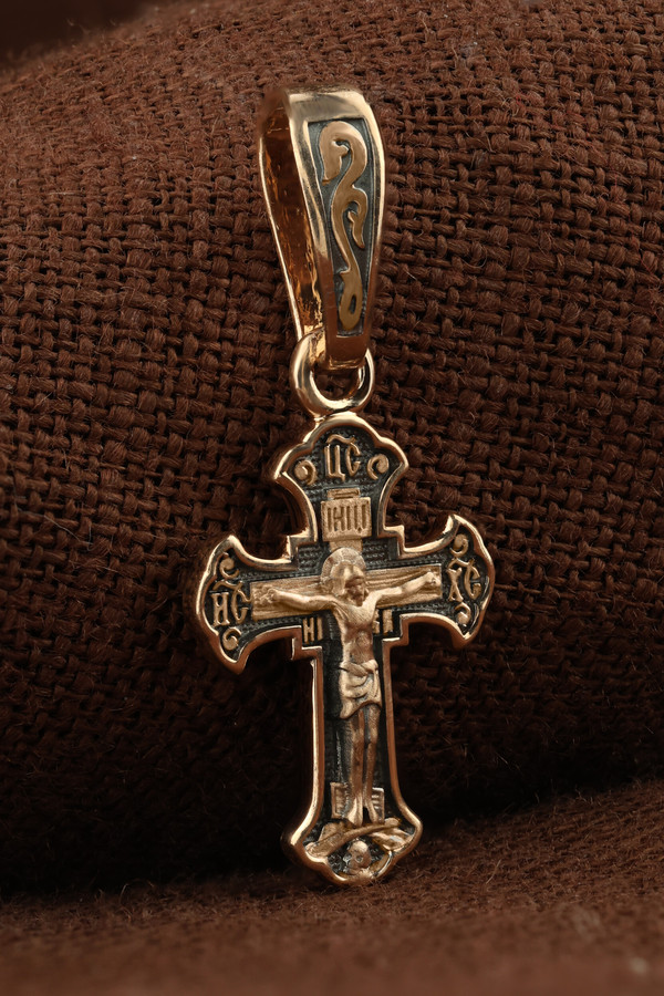 Крест из золота