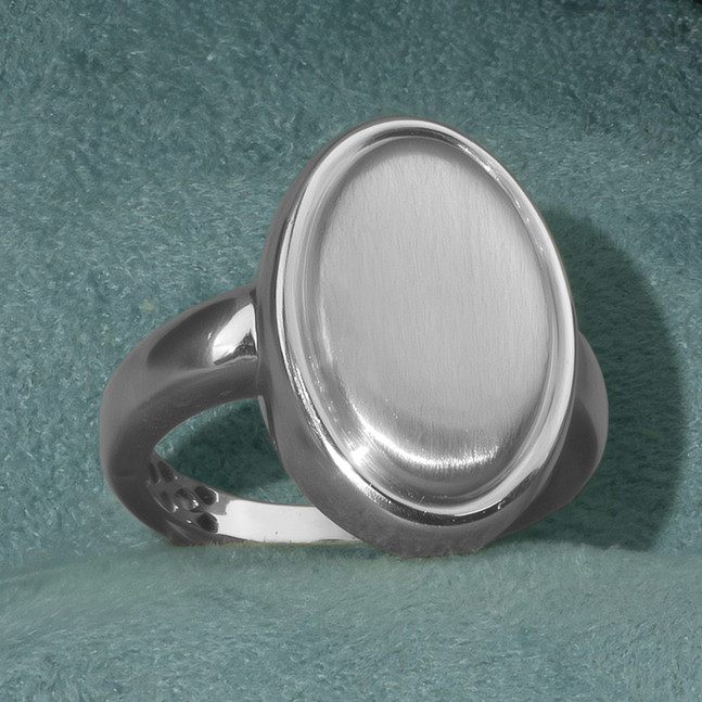 Кольцо из белого золота