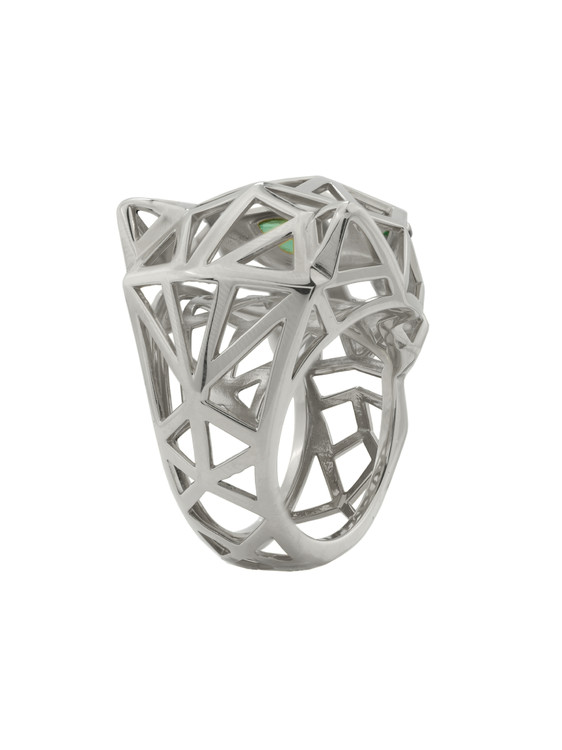 Кольцо из белого золота c изумрудом и ониксом